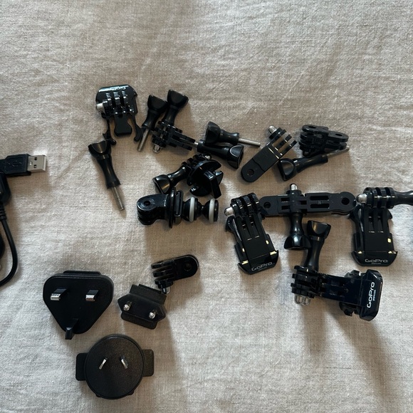 GoPro Hero 3 Black bundle - Picture 9 of 12